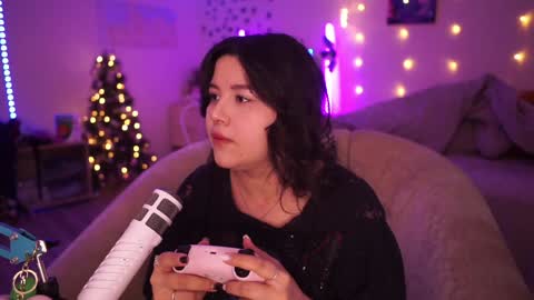 Snapshot of roxysuh chatting on 11, 12, 2024 roxysuh online show from 11, 12, 2024