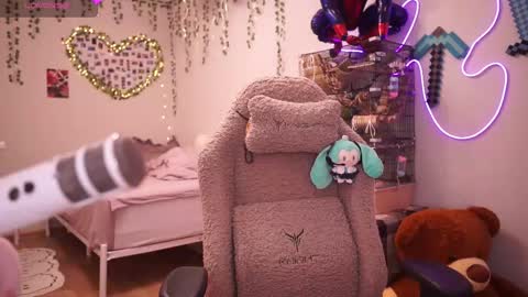 roxysuh online show from 9, 11, 2025