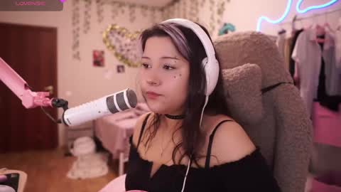 roxysuh online show from 8, 5, 2026