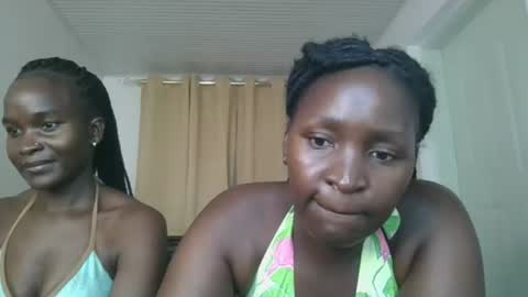 Snapshot of royal_goddes chatting on 3, 7, 2026 goddes online show from 3, 7, 2026