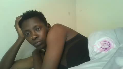 Snapshot of royal_kendrah chatting on 11, 9, 2025 royal_kendrah online show from 11, 9, 2025