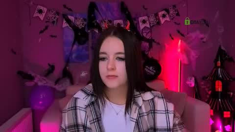 Snapshot of rozmary_ket chatting on 23, 10, 2025 Im Rozmary nice to meet you 3 online show from 23, 10, 2025