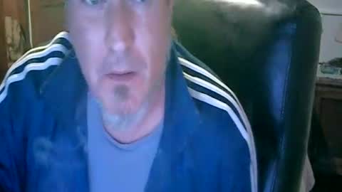 Snapshot of rrd85 chatting on 3, 5, 2026 rrd85 online show from 3, 5, 2026