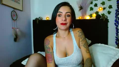   online show from 4, 3, 2025