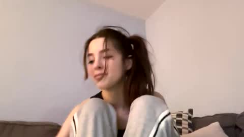 Snapshot of ruby_r3d chatting on 5, 1, 2026 ruby_r3d online show from 5, 1, 2026