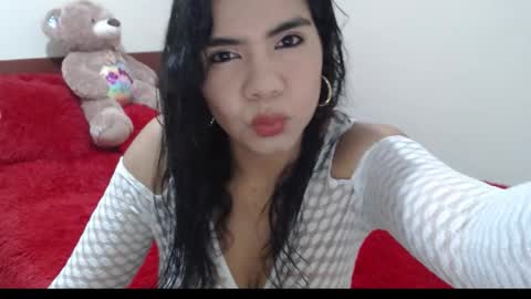 Ruby    Independent model help me reach 50 thumbs up online show from 10, 9, 2025