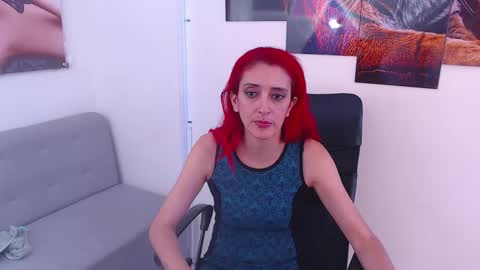 ruby_your_milf online show from 18, 2, 2025