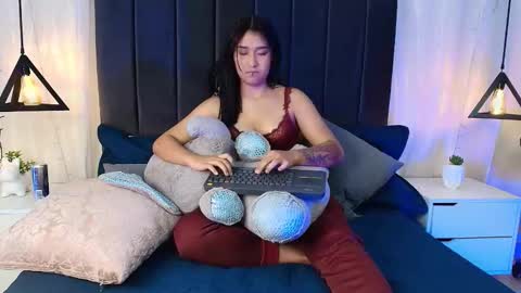 Snapshot of rubyvixxen_ chatting on 4, 10, 2025 Ruby online show from 4, 10, 2025