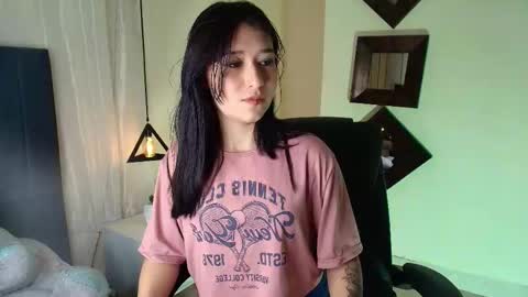 Snapshot of rubyvixxen_ chatting on 11, 10, 2025 Ruby online show from 11, 10, 2025