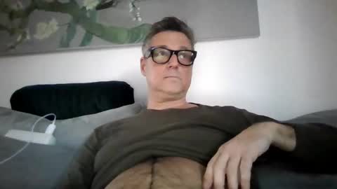 Snapshot of rudeski chatting on 3, 2, 2025 rudeski online show from 3, 2, 2025