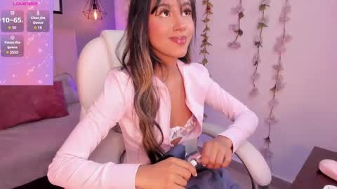 Snapshot of rue_zue chatting on 15, 5, 2026 rue_zue online show from 15, 5, 2026