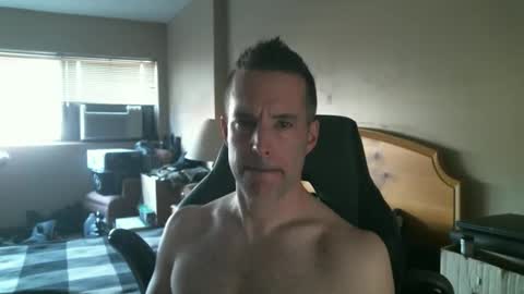 Snapshot of rustic_cuse_777 chatting on 6, 10, 2025 rustic_cuse_777 online show from 6, 10, 2025