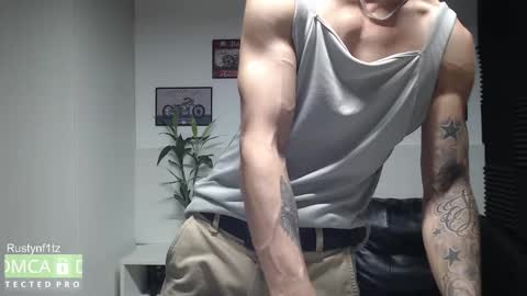 Snapshot of rustynf1tz chatting on 14, 11, 2025 MillionDollarGuy online show from 14, 11, 2025