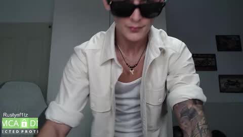 Snapshot of rustynf1tz chatting on 22, 11, 2025 MillionDollarGuy online show from 22, 11, 2025