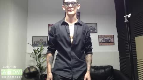 Snapshot of rustynf1tz chatting on 24, 11, 2025 MillionDollarGuy online show from 24, 11, 2025