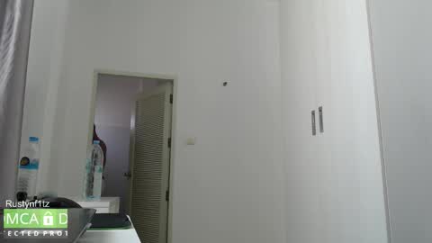 Snapshot of rustynf1tz chatting on 20, 12, 2025 MillionDollarGuy online show from 20, 12, 2025