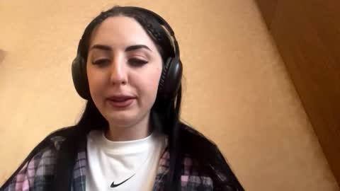 Cindy online show from 8, 11, 2025