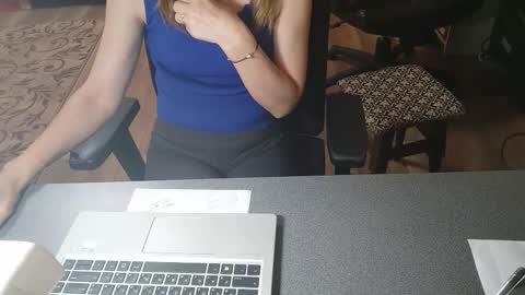 Snapshot of ruthpark chatting on 10, 9, 2025 Ruth online show from 10, 9, 2025