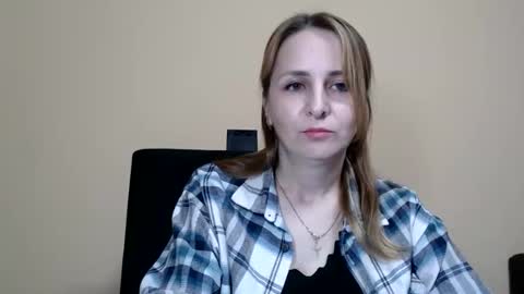 Snapshot of ruthpark chatting on 7, 10, 2025 Ruth online show from 7, 10, 2025