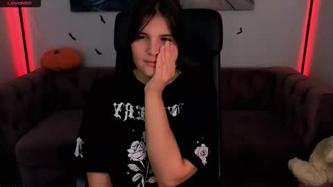 Snapshot of ruyjin_choi chatting on 23, 10, 2025 Ruyjin online show from 23, 10, 2025