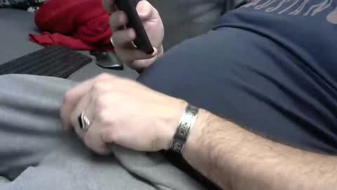 Snapshot of rvh2208 chatting on 31, 10, 2025 Gentle Viking online show from 31, 10, 2025