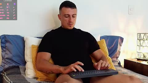 Snapshot of ryamcoast chatting on 12, 5, 2026 Sr Coast online show from 12, 5, 2026
