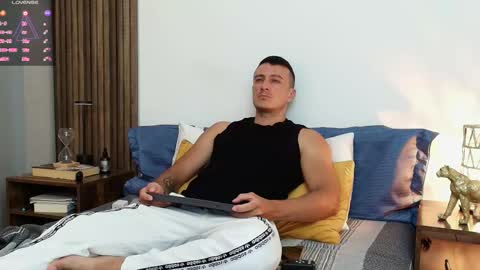 Snapshot of ryamcoast chatting on 17, 5, 2026 Sr Coast online show from 17, 5, 2026
