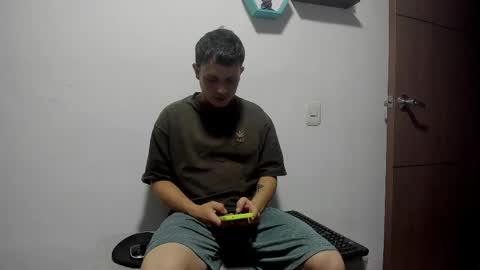 Snapshot of ryan15_ chatting on 9, 4, 2026 Ryan 15 online show from 9, 4, 2026