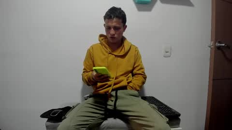 Snapshot of ryan15_ chatting on 12, 4, 2026 Ryan 15 online show from 12, 4, 2026