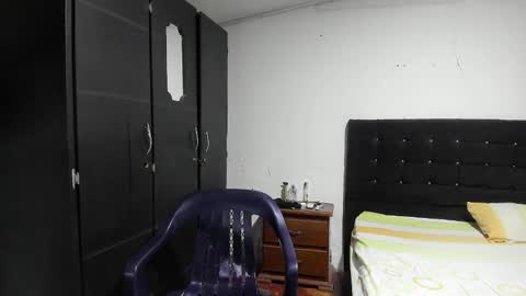 ryan_xc1 online show from 12, 10, 2025