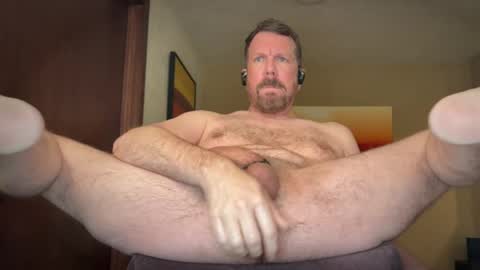 Snapshot of ryanlanders chatting on 21, 4, 2026 ryanlanders online show from 21, 4, 2026