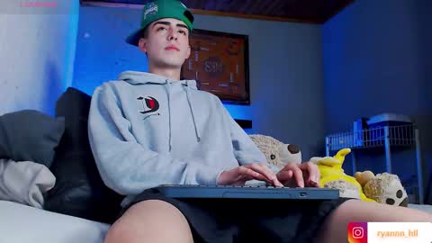 Snapshot of ryannhill_ chatting on 19, 3, 2026 Ryannhill online show from 19, 3, 2026