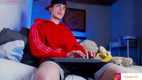 Snapshot of ryannhill_ chatting on 1, 4, 2026 Ryannhill online show from 1, 4, 2026