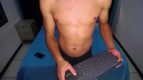 Snapshot of ryanpricee chatting on 7, 1, 2025 RyanPricee online show from 7, 1, 2025