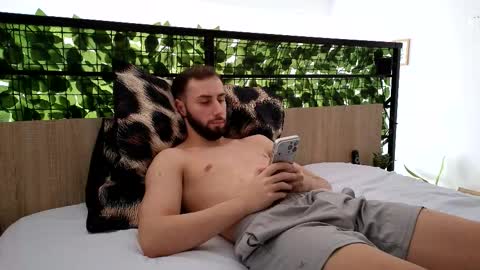 Snapshot of ryanstorm1 chatting on 23, 12, 2025 ryanstorm1 online show from 23, 12, 2025