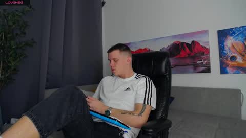 ryker_rr online show from 9, 3, 2025