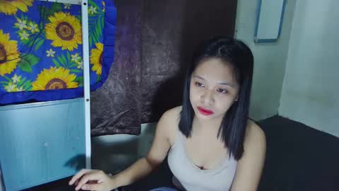 Snapshot of rylee_beau chatting on 5, 1, 2025 Beau Angel online show from 5, 1, 2025