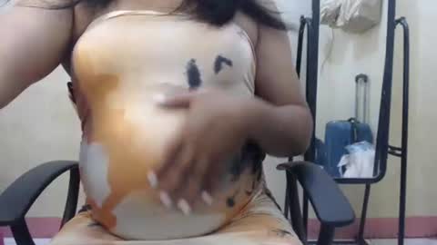 Snapshot of rylle_asian chatting on 1, 12, 2025 rylle_asian online show from 1, 12, 2025