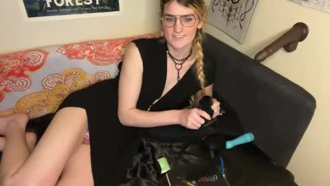Ryn Michele online show from 16, 2, 2025