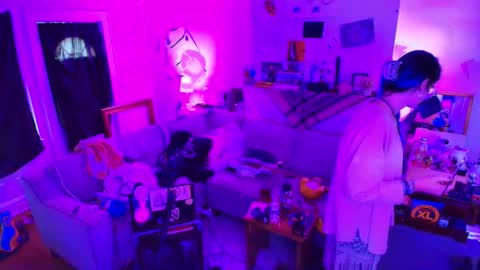 Ryn Michele online show from 29, 10, 2025