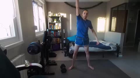 Snapshot of ryukukamifr chatting on 15, 12, 2025 Ryuk FR online show from 15, 12, 2025