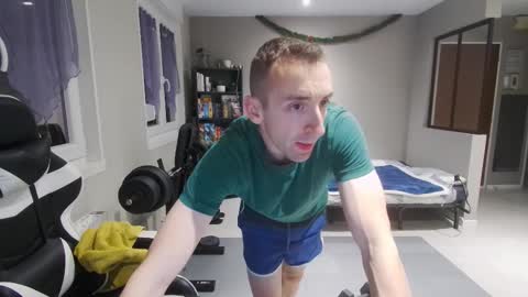 Snapshot of ryukukamifr chatting on 19, 12, 2025 Ryuk FR online show from 19, 12, 2025