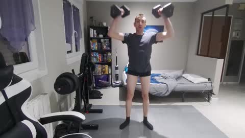 Snapshot of ryukukamifr chatting on 7, 1, 2026 Ryuk FR online show from 7, 1, 2026