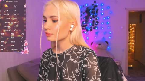 Snapshot of s1rena_m1lano chatting on 27, 1, 2025 Mary online show from 27, 1, 2025