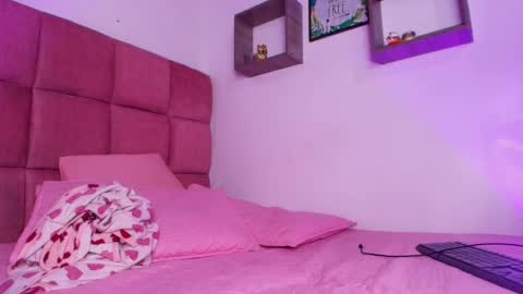 Samantha online show from 2, 3, 2025