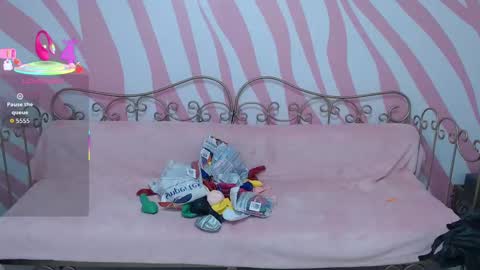 Snapshot of saabrina_ chatting on 30, 9, 2025 Sabrina online show from 30, 9, 2025