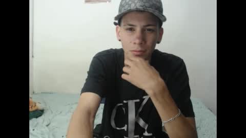Snapshot of saam_hott_ chatting on 9, 1, 2025 saam_hott_ online show from 9, 1, 2025
