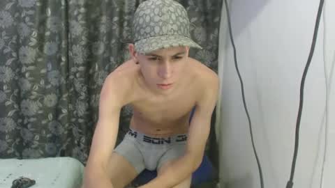 Snapshot of saam_hott_ chatting on 17, 1, 2025 saam_hott_ online show from 17, 1, 2025