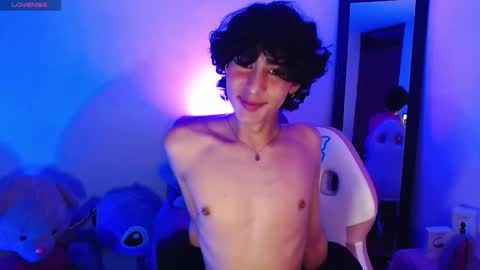 Santi  online show from 21, 9, 2025