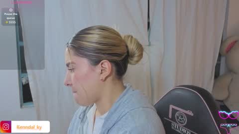 Snapshot of saaya_tay chatting on 17, 3, 2026 saaya_tay online show from 17, 3, 2026